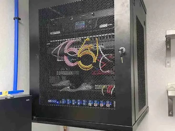 RenCon black cabinet display of network equipment